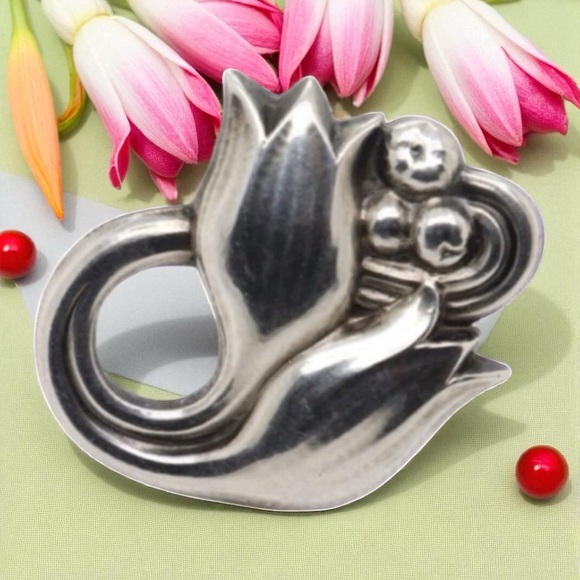 Georg Jensen « Tulips and Berries « Brooch, Rare ~ Denmark Vintage Piece ~ - Picture 9 of 12